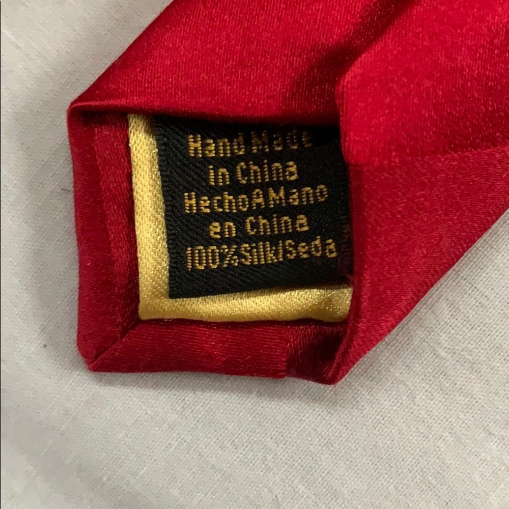DONALD J. TRUMP SIGNATURE COLLECTION TIE - Picture 5 of 7